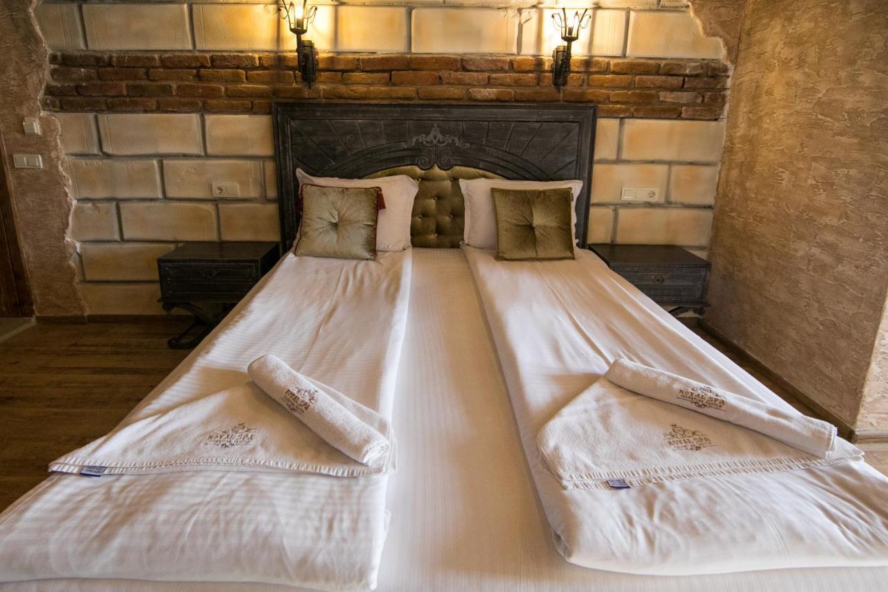 Royal Valentina Castle Bed & Breakfast