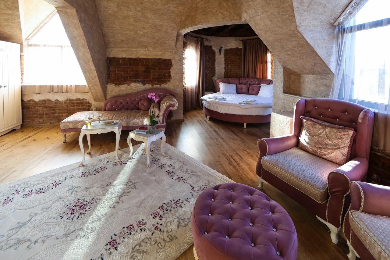 Royal Valentina Castle Ognyanovo (Blagoevgrad)